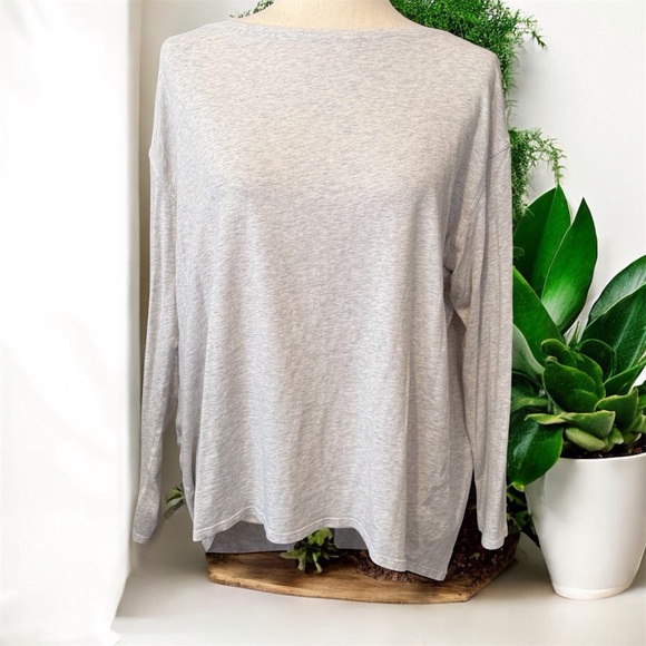 lululemon athletica Tops - Lululemon Back In Action Long Sleeve Top Size 8